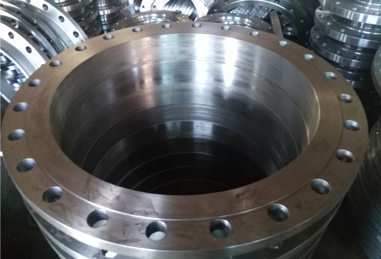 Larger Flanges: Navigating Flange Sizing with YANHAO