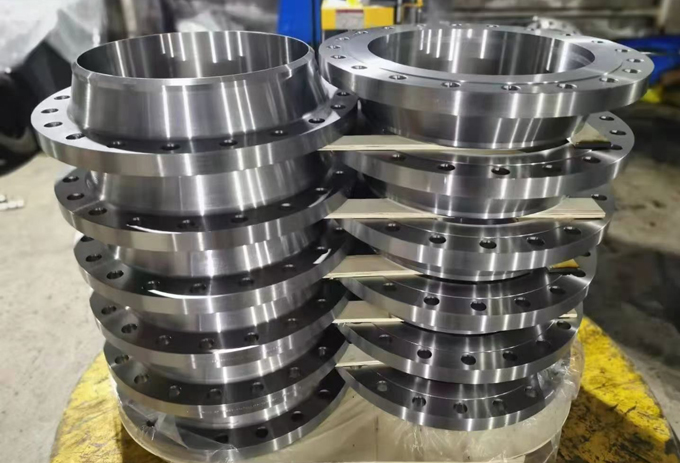 Would there be any problems if we connect a carbon steel flange to a stainless steel flange?
